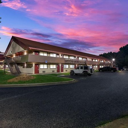 Red Roof Inn היקורי מראה חיצוני תמונה