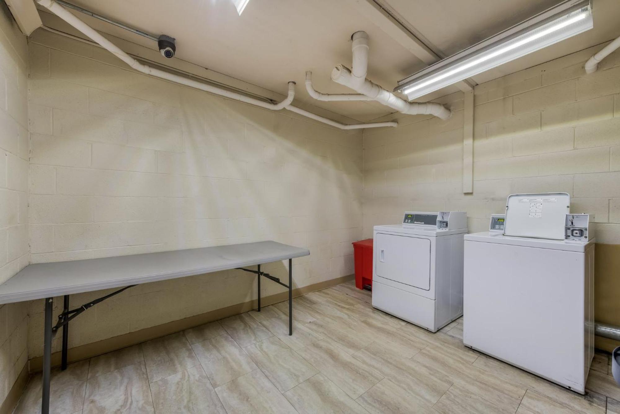 Red Roof Inn היקורי מראה חיצוני תמונה